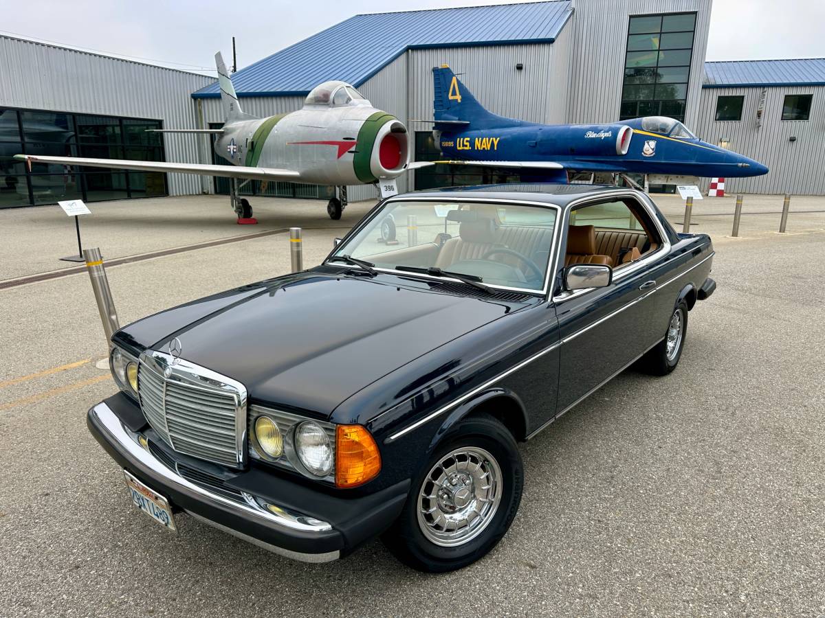 Mercedes-benz-300-300cdt-diesel-1985-blue-1
