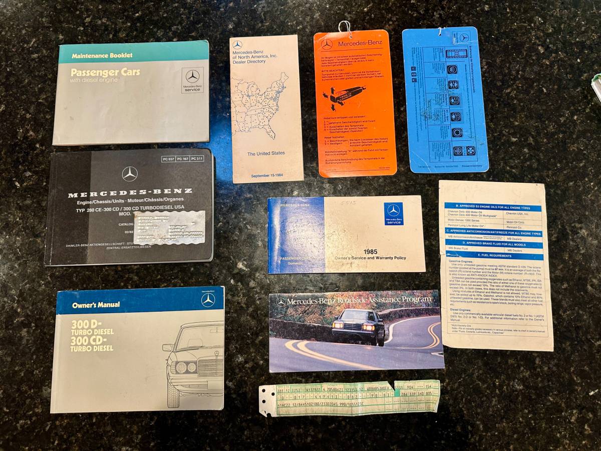 Mercedes-benz-300-300cdt-diesel-1985-blue-22