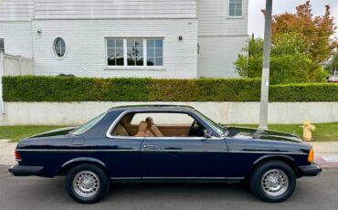 Mercedes-benz-300-300cdt-diesel-1985-blue-4