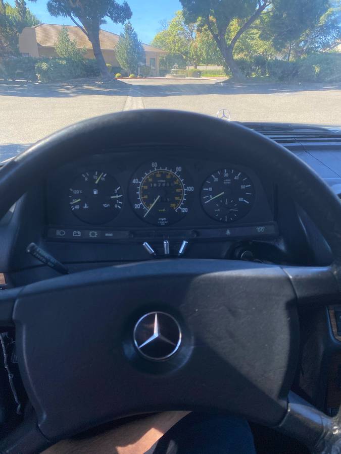 Mercedes-benz-300-300dt-diesel-1983-grey-10