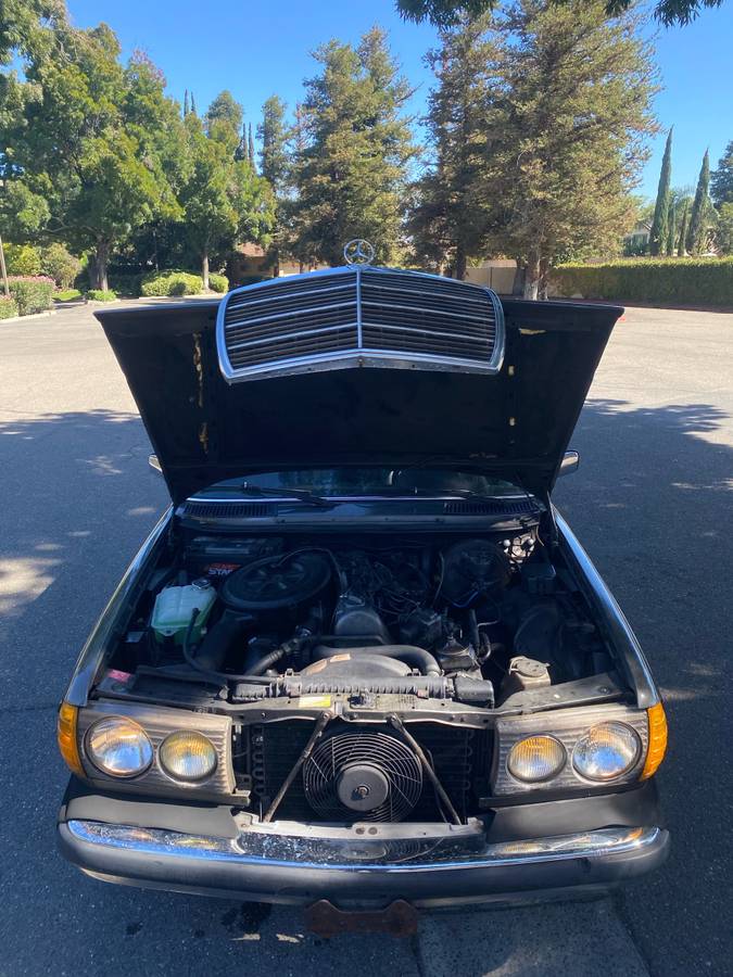 Mercedes-benz-300-300dt-diesel-1983-grey-12