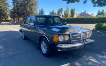 Mercedes-benz-300-300dt-diesel-1983-grey-7