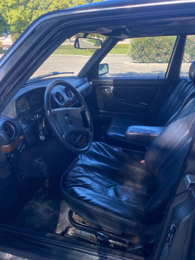 Mercedes-benz-300-300dt-diesel-1983-grey-9
