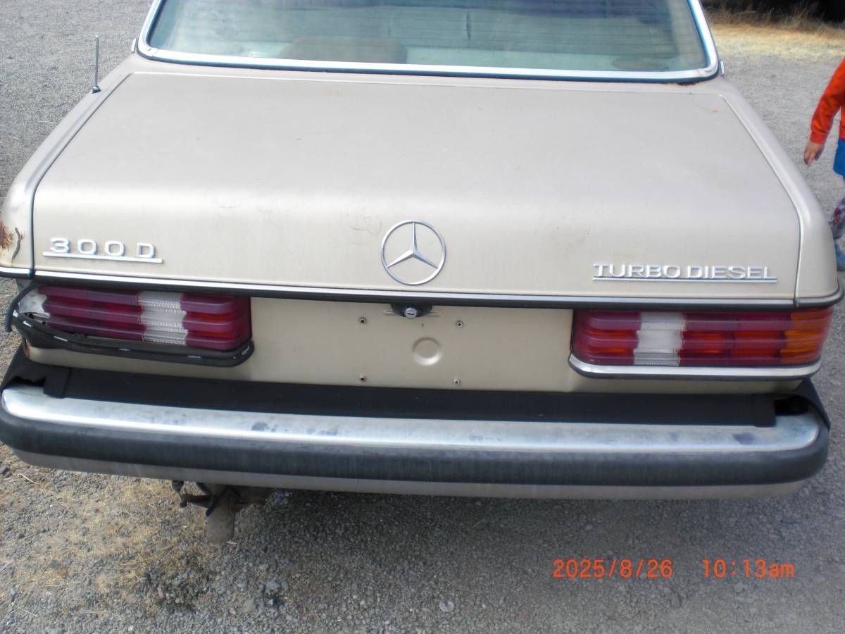 Mercedes-benz-300-300dtmercedes-benz-diesel-1984-yellow