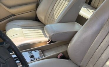 Mercedes-benz-300-300e-1987-blue-3