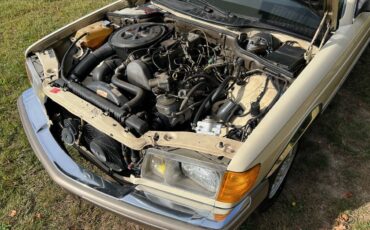Mercedes-benz-300-300sd-diesel-1983-1