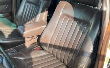 Mercedes-benz-300-300sd-diesel-1983-13
