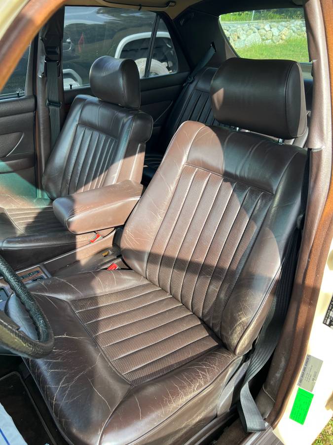 Mercedes-benz-300-300sd-diesel-1983-13