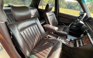 Mercedes-benz-300-300sd-diesel-1983-14