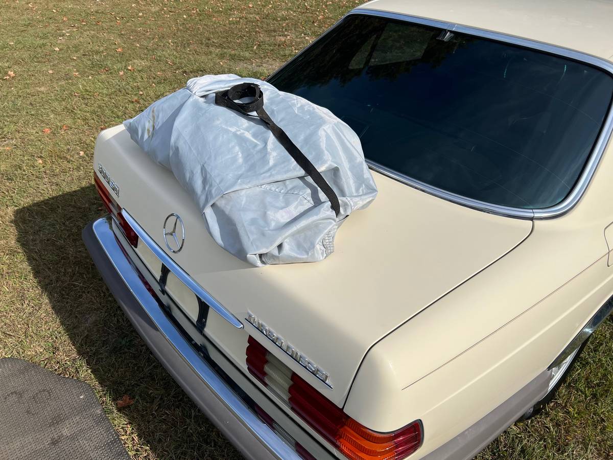 Mercedes-benz-300-300sd-diesel-1983-18