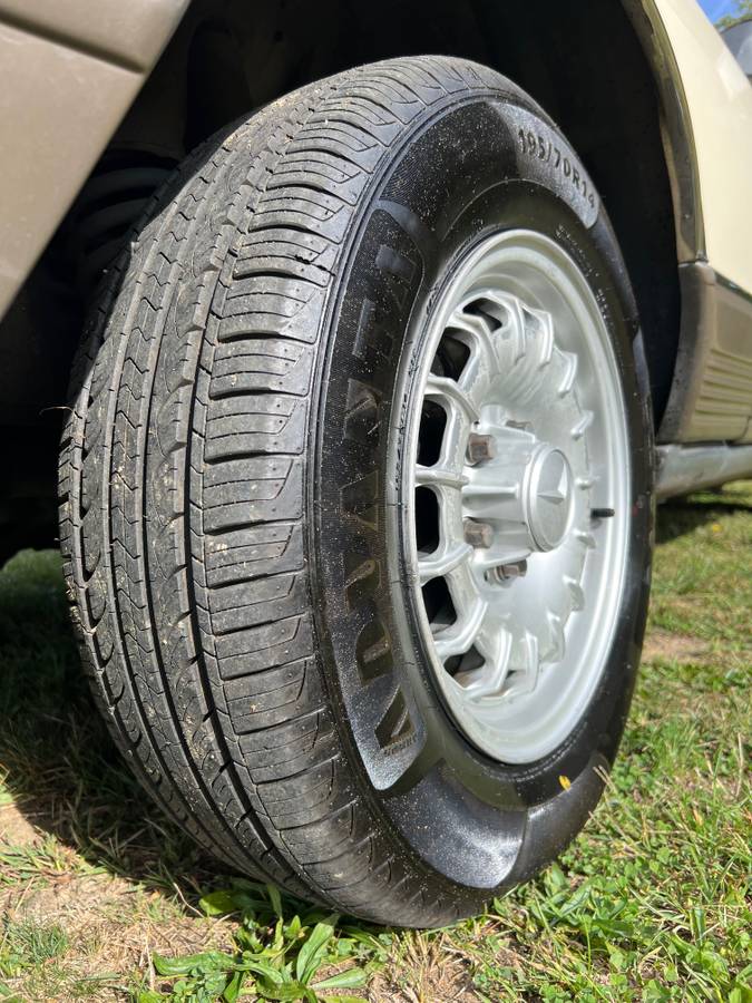 Mercedes-benz-300-300sd-diesel-1983-3