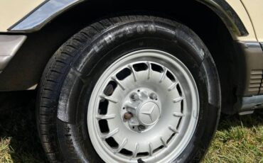 Mercedes-benz-300-300sd-diesel-1983-8
