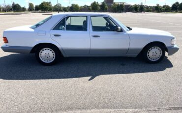 Mercedes-benz-300-se-1990-white-1