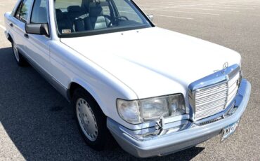 Mercedes-benz-300-se-1990-white-14