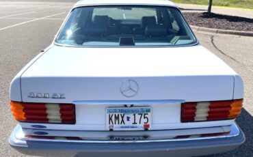 Mercedes-benz-300-se-1990-white-3