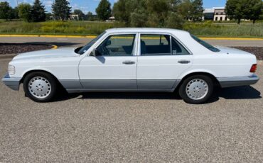 Mercedes-benz-300-se-1990-white-5