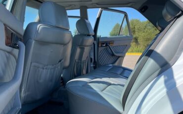 Mercedes-benz-300-se-1990-white-8