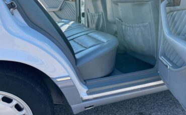 Mercedes-benz-300-se-1990-white-9