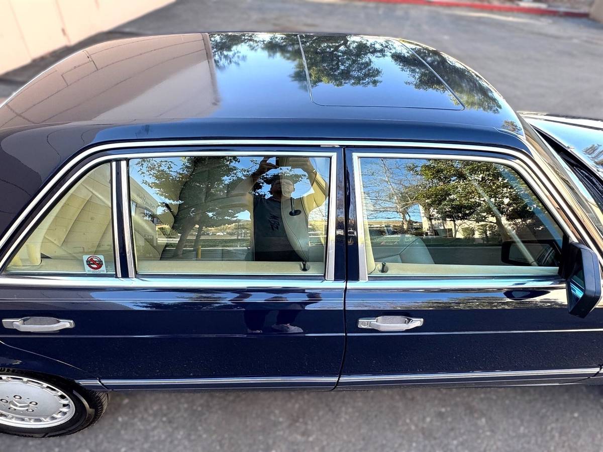 Mercedes-benz-300-sel-1990-blue-22