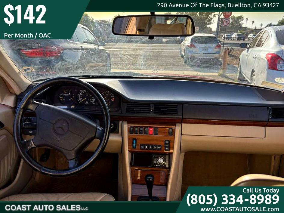 Mercedes-benz-300-te-wagon-4d-1993-7