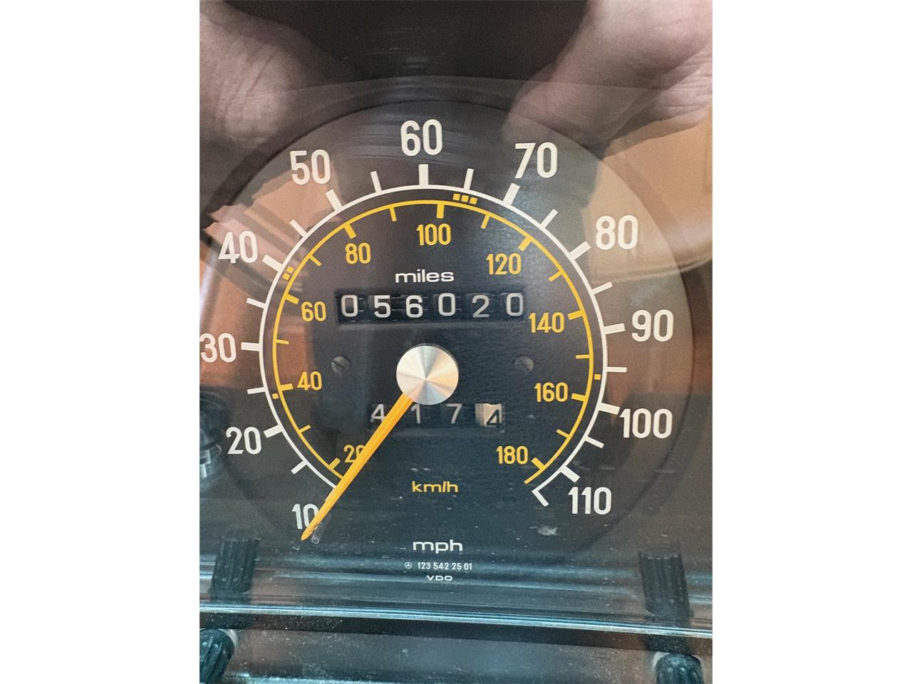 Mercedes-benz-300d-1977-Manilla-Beige-Tan-11
