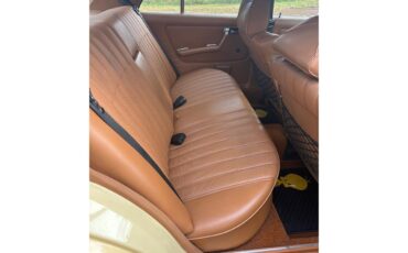 Mercedes-benz-300d-1977-Manilla-Beige-Tan-6