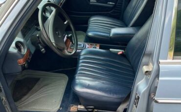 Mercedes-benz-300d-diesel-1985-1