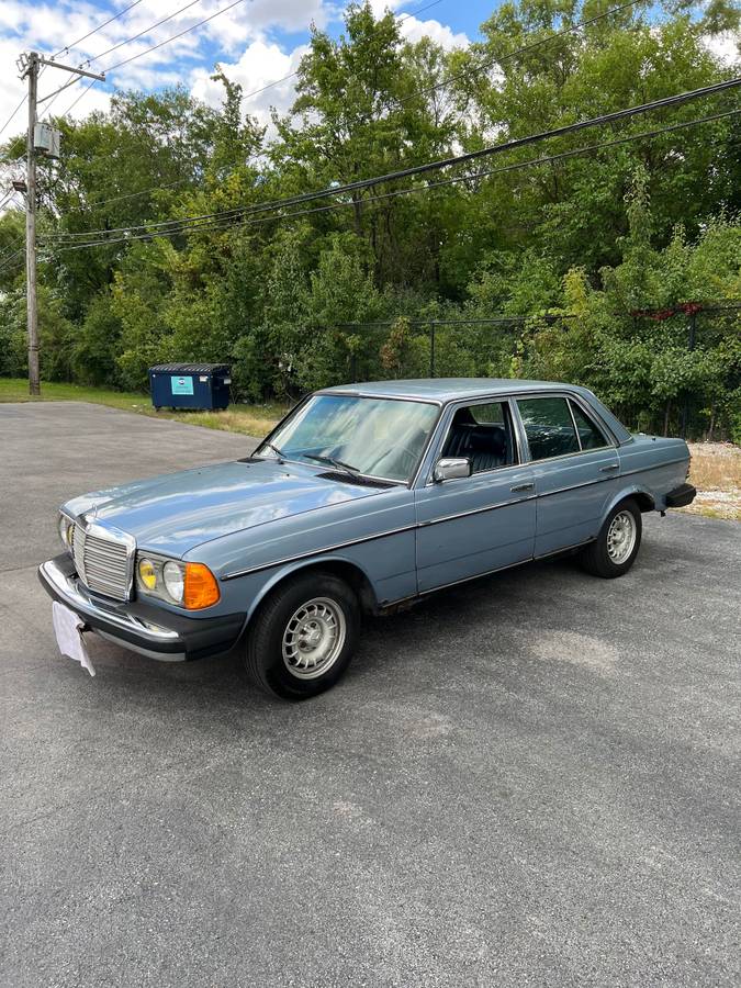 Mercedes-benz-300d-diesel-1985-7