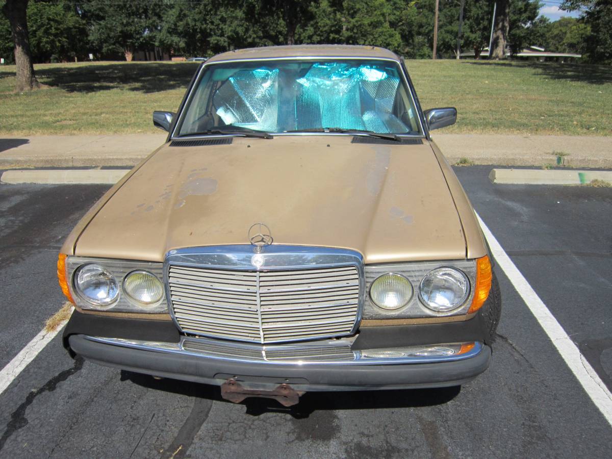 Mercedes-benz-300d-diesel-1985-custom