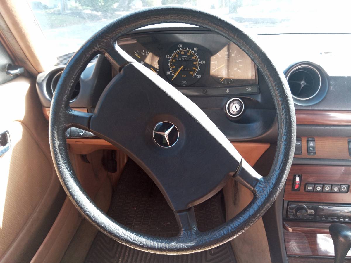 Mercedes-benz-300d-turbo-diesel-1983-blue-7
