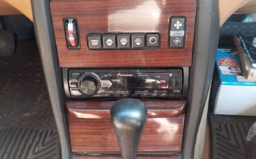 Mercedes-benz-300d-turbo-diesel-1983-blue-8
