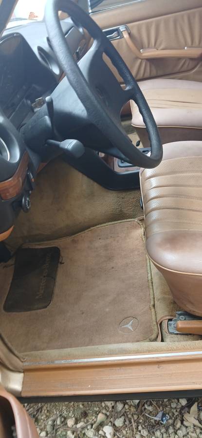 Mercedes-benz-300d-turbo-diesel-1984-custom-5