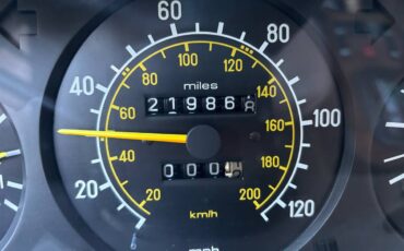 Mercedes-benz-300d-turbo-diesel-1985-grey-6