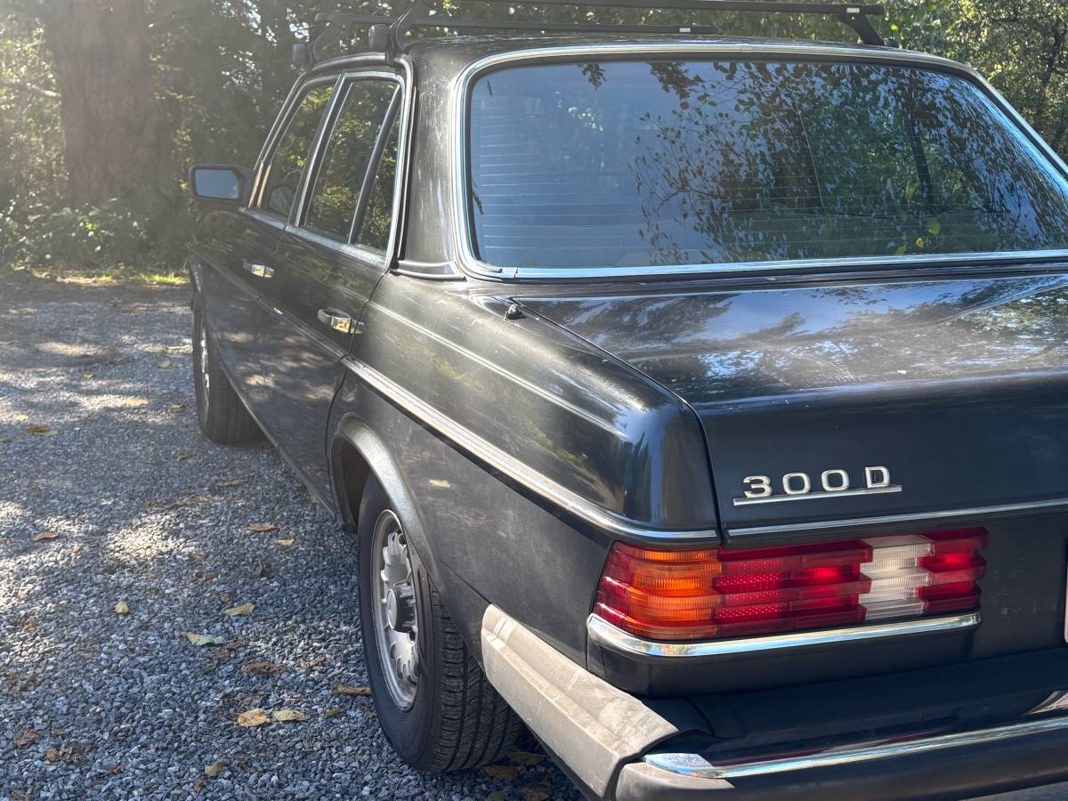 Mercedes-benz-300d-turbo-diesel-1985-grey-8