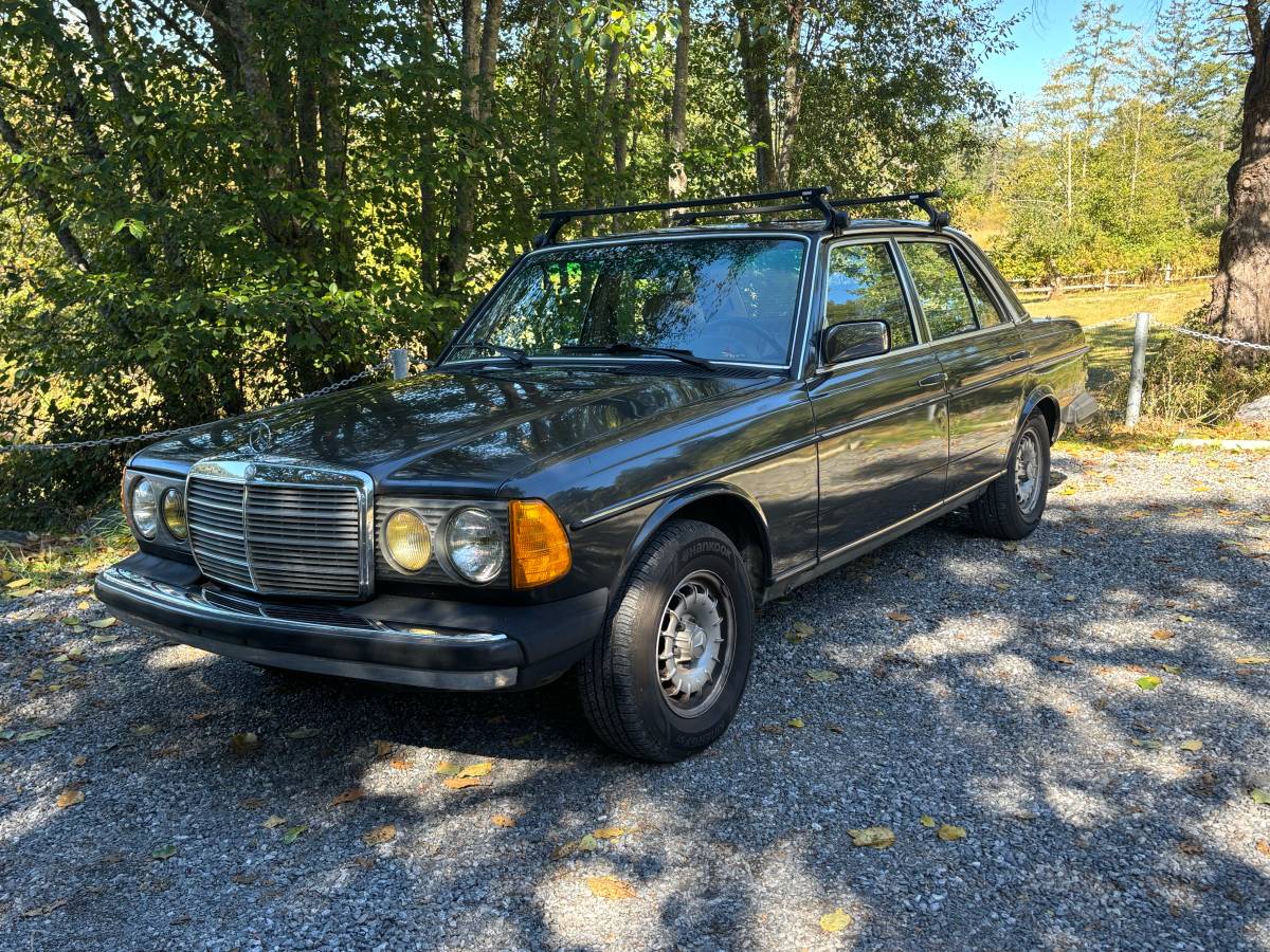 Mercedes-benz-300d-turbo-diesel-1985-grey