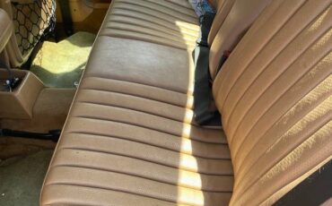 Mercedes-benz-300d-turbo-diesel-1987-white-8