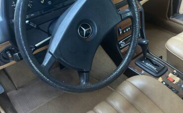 Mercedes-benz-300d-turbodiesel-1982-brown-3