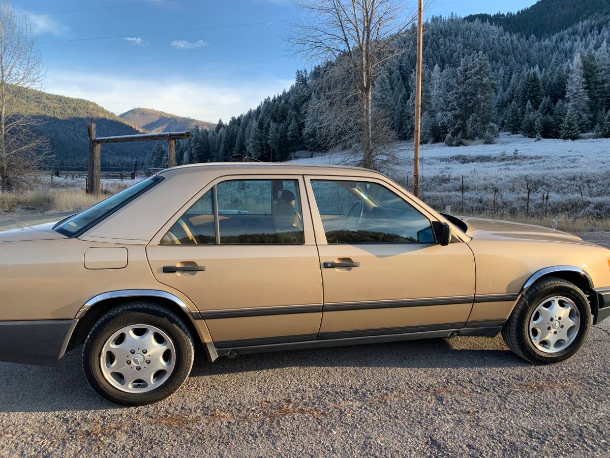 Mercedes-benz-300dt-diesel-1987-6