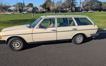 Mercedes-benz-300td-1982-Yellow-11