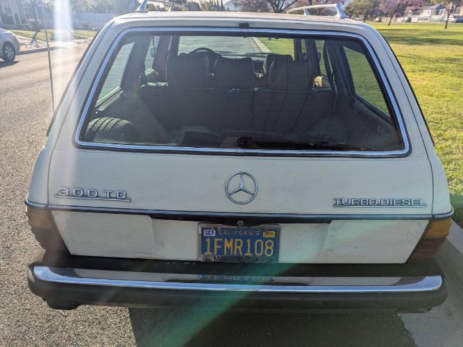 Mercedes-benz-300td-1982-Yellow-4