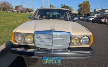 Mercedes-benz-300td-1982-Yellow-7