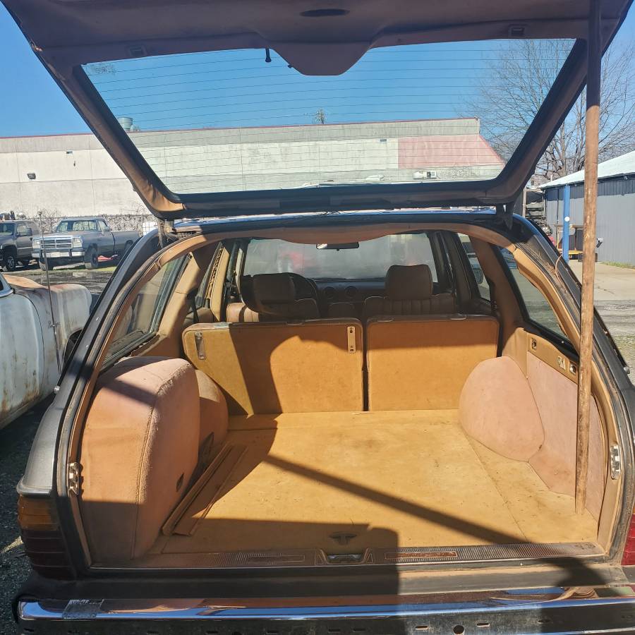 Mercedes-benz-300td-diesel-1985-grey-3