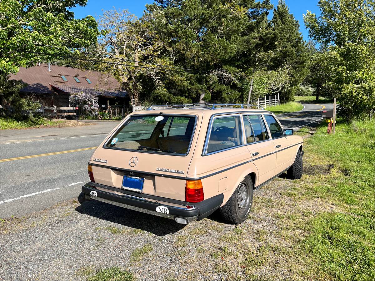 Mercedes-benz-300td-wagon-diesel-1983-3
