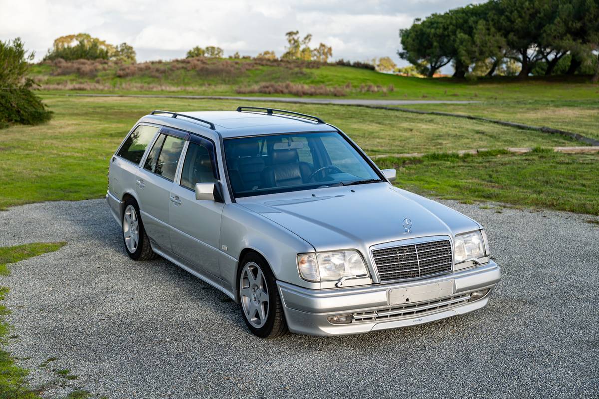 Mercedes-benz-300te-24-3.4-amg-1991-1
