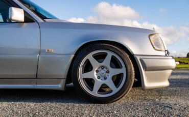 Mercedes-benz-300te-24-3.4-amg-1991-8