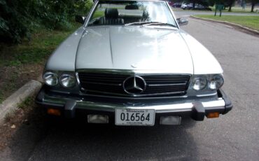 Mercedes-benz-380-1982-blue-12
