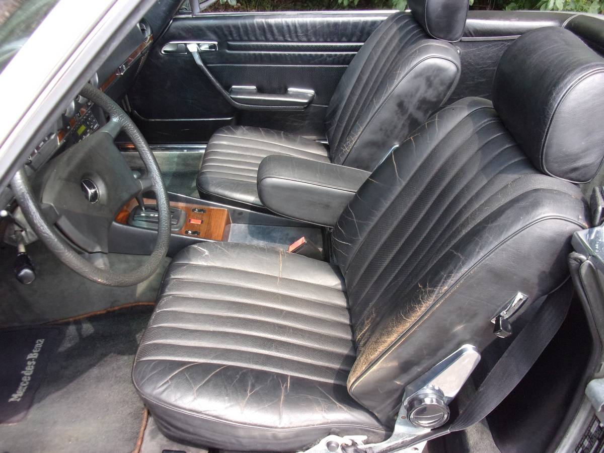 Mercedes-benz-380-1982-blue-15