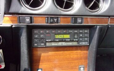Mercedes-benz-380-1982-blue-21