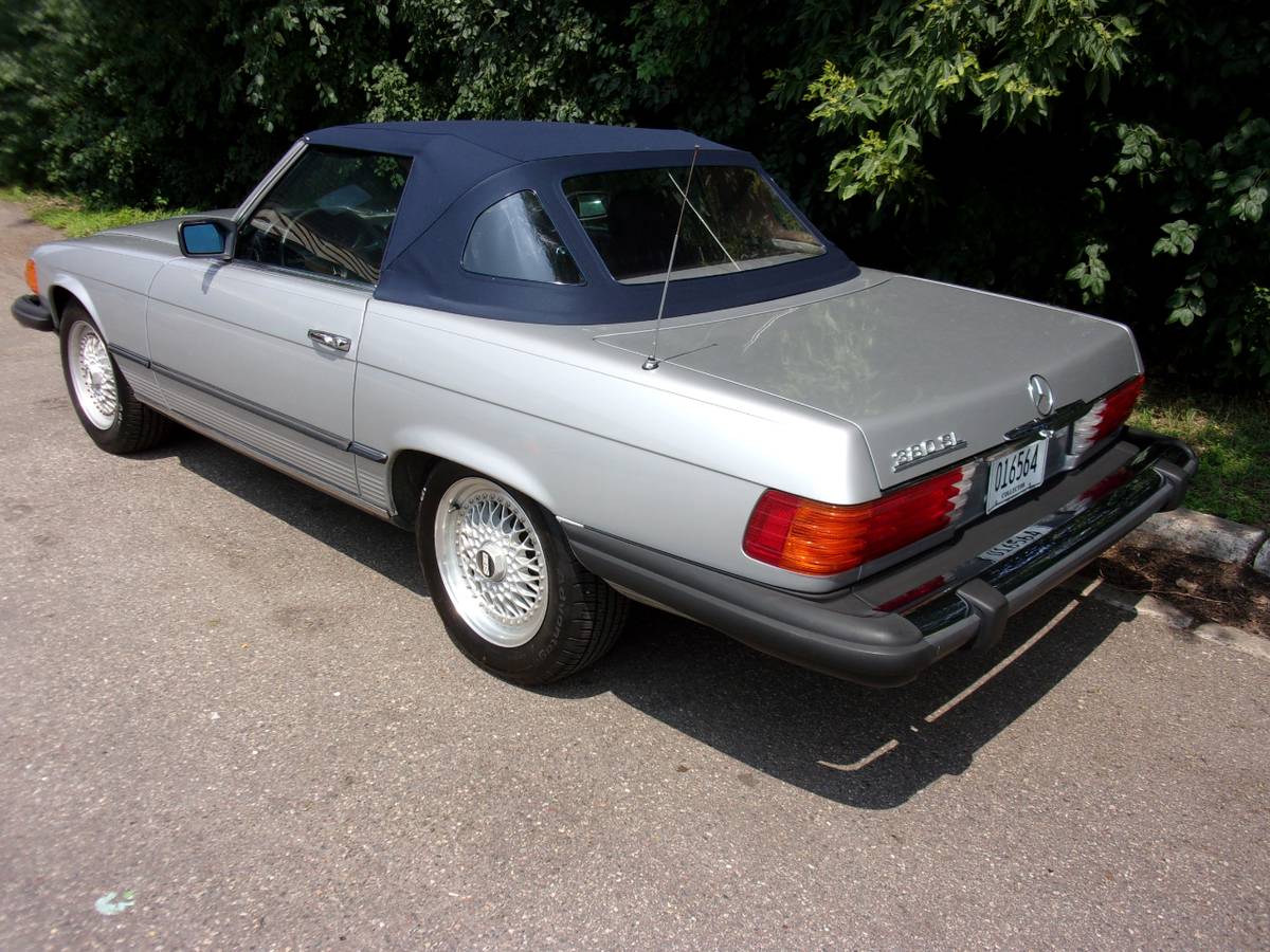 Mercedes-benz-380-1982-blue-4