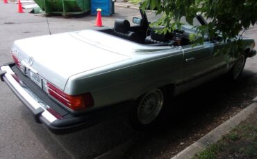 Mercedes-benz-380-1982-blue-8